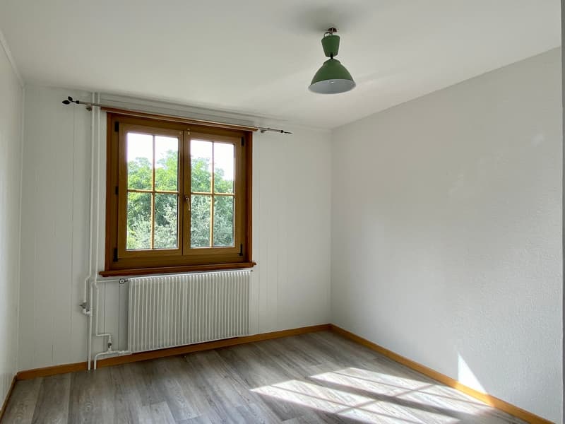 Grosszügige 6-Zimmer-Wohnung mit Garten und Balkon in Melchnau (4)