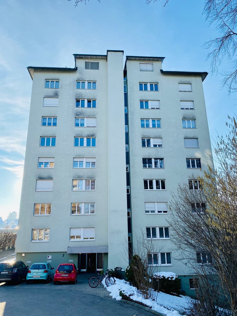 Günstige 4-Zimmerwohnung an attraktiver Wohnlage (1)