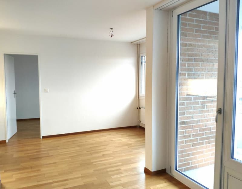Teilsanierte 4.5-Zimmerwohnung im 6. OG in Ittigen mit Waschturm (4)