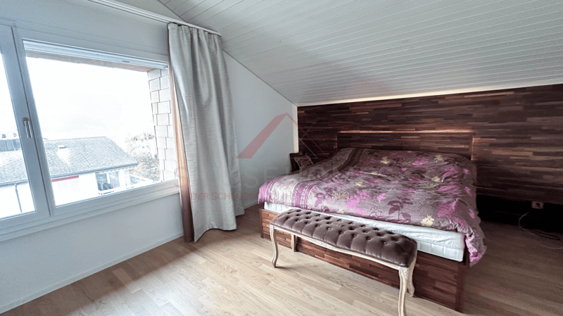 Einzigartiges Wohnen in Gerolfingen: Duplex-Wohnung mit Seeblick und Terrasse (18)