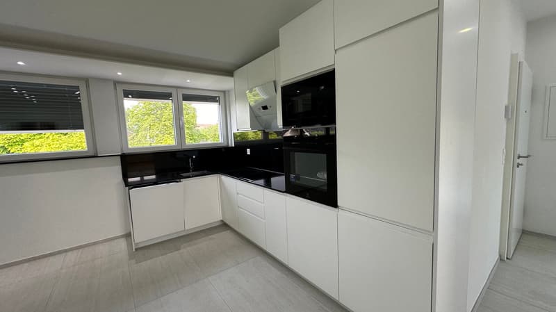 Erstbezug nach Renovation: Charmante 3.5-Zimmer-Wohnung im Herzen von Heinrichswil SO (1)