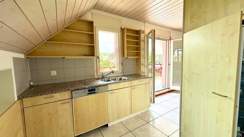 Charmante 1.5-Zimmer-Dachwohnung in Bargen bei Aarberg - 1.4% Zins für 7 Jahre inkl. (1)