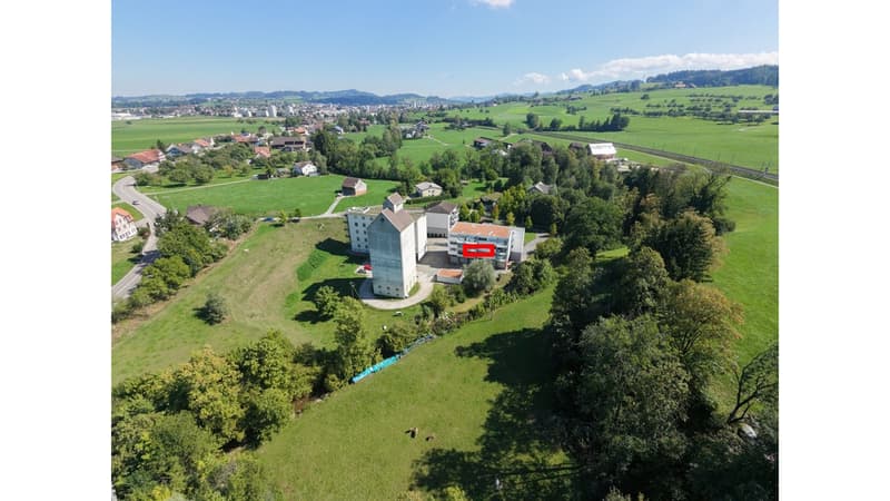 komplett sanierte 3 1/2 Zi. Wohnung im Grünen am Dorfbach (1)