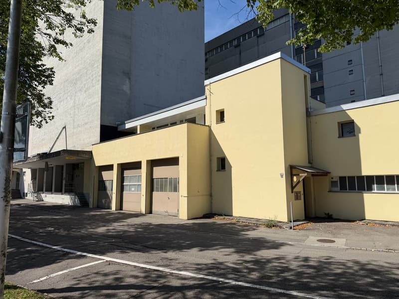 Gewerbefläche am Bahnhof Gossau in Rohbaumiete (4)