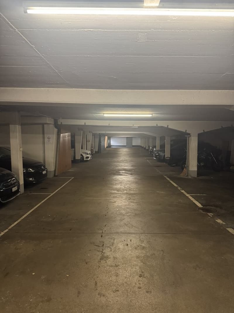 Einstellhalle