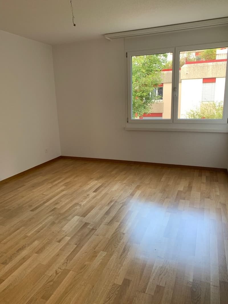 3.5-ZW_1.OG_links_Zimmer_1.jpg