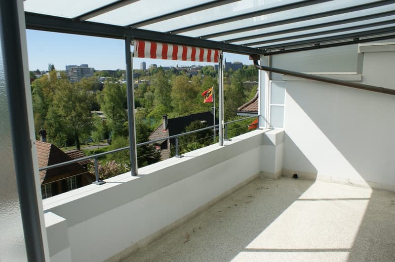 Moderne 3.5-Zimmer-Wohnung mit Balkon und schöner Aussicht in Bern (3)