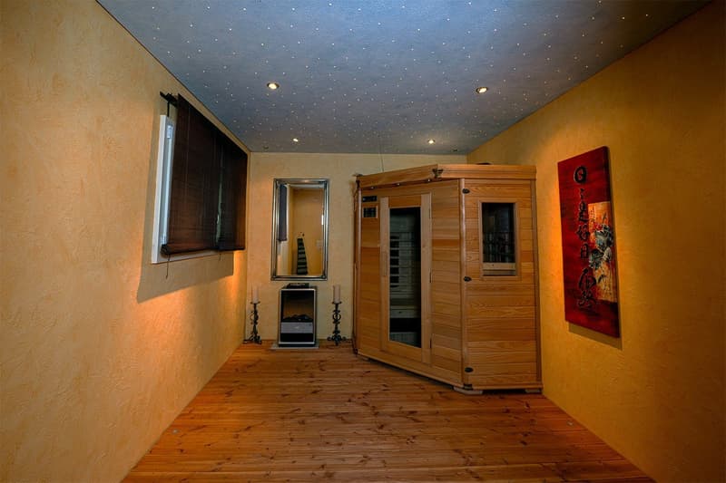 Modernes 5.5-Zimmer-Einfamilienhaus mit Pool und Traumaussicht in Wohlen (30)