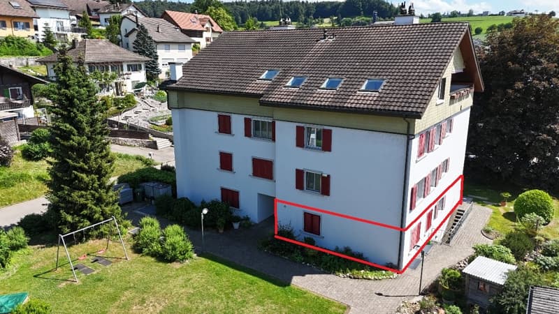 Charmante 4.5-Zimmer-Wohnung mit Garten und Kamin in Muhen (14)