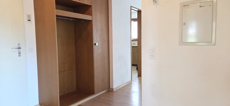 Charmante 4.5-Zimmer-Wohnung mit Garten und Kamin in Muhen (6)
