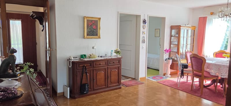 Charmante 5.5-Zimmer-Wohnung im 1. OG in Hunzenschwil (4)