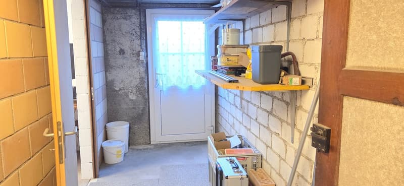 gepflegtes Einfamilienhaus mit grossem Garten in Holziken (19)