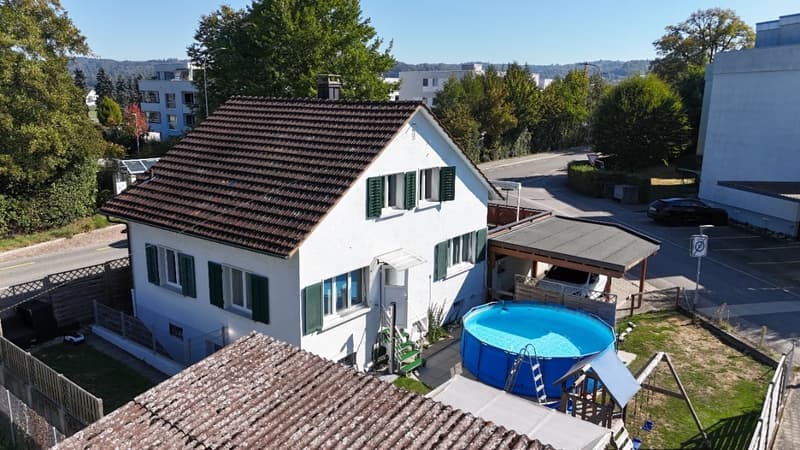 gepflegtes Einfamilienhaus mit grossem Garten in Holziken (25)