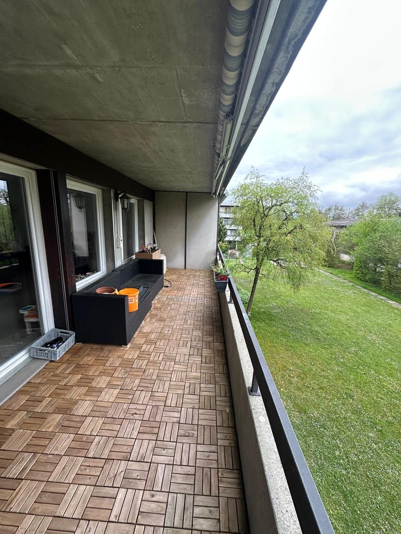 Charmante 4.5-Zimmer-Wohnung in Studen BE – sofort verfügbar! (2)