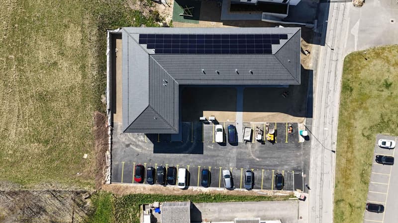 Places de parc extérieures ou extérieures couvertes (2)