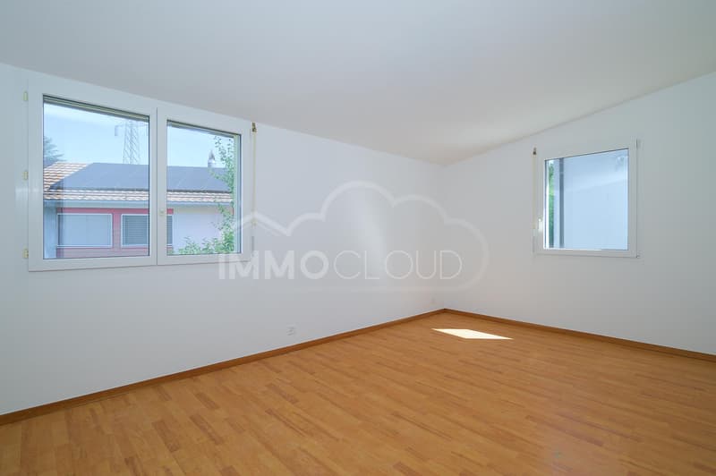 Appartement lumineux au dernier étage ! (4)