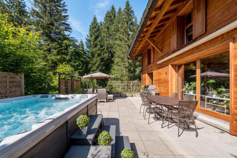 Chalet d'exception au coeur des Paccots (1)