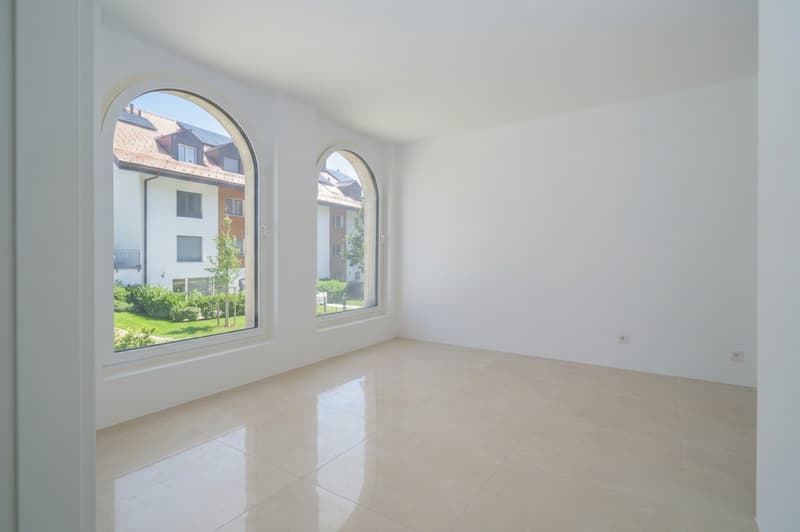 Surface professionnelle d'exception de 124 m² dans un quartier neuf et dynamique (1)