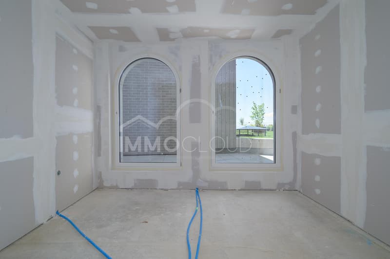 Surface professionnelle d'exception de 124 m² dans un quartier neuf et dynamique (10)