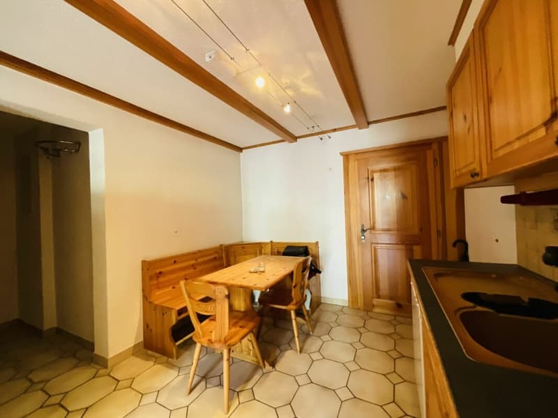 Appartement de 2.5 pièces à vendre dans le village de Liddes (13)