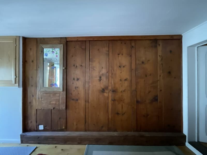 Maison à vendre au coeur du village de Bourg Saint Pierre (12)