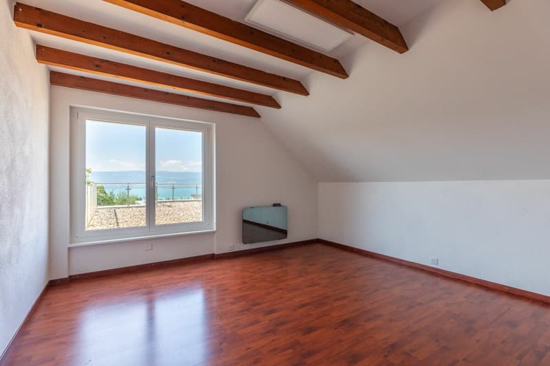 Une vue de rêve - spacieuse villa familiale face au lac de Neuchâtel (8)