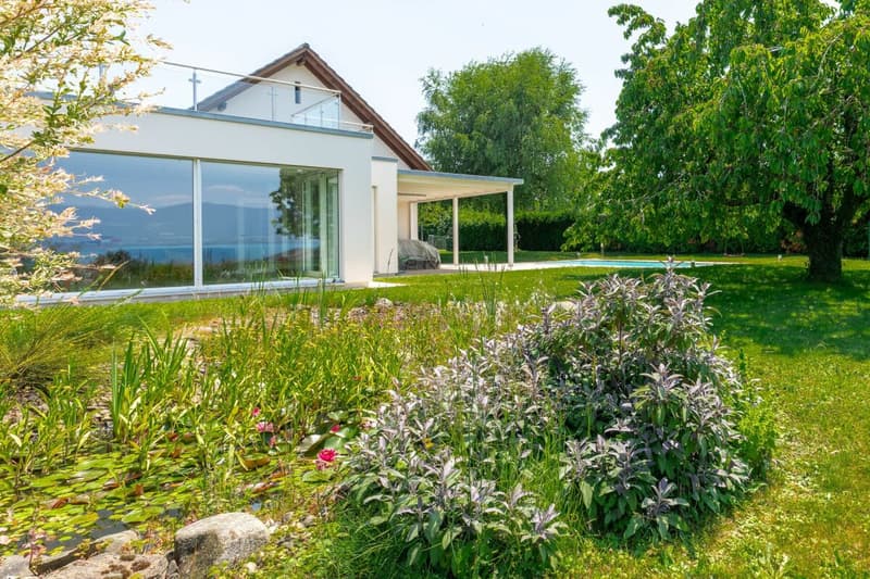 Une vue de rêve - spacieuse villa familiale face au lac de Neuchâtel (6)