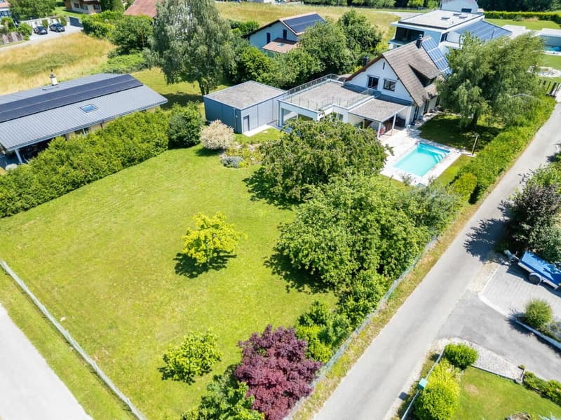 Une vue de rêve - spacieuse villa familiale face au lac de Neuchâtel (2)