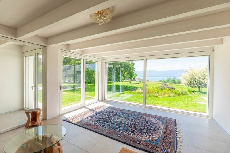 Une vue de rêve - spacieuse villa familiale face au lac de Neuchâtel (19)