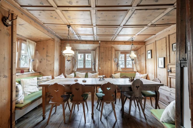 Engadinerhaus mit ursprünglichem Charme im Herzen von Sent (2)