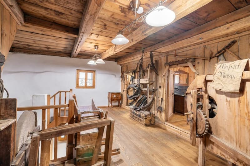 Engadinerhaus mit ursprünglichem Charme im Herzen von Sent (11)