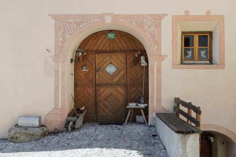 Engadinerhaus mit ursprünglichem Charme im Herzen von Sent (3)