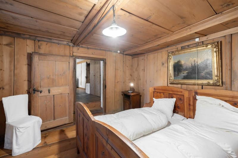 Engadinerhaus mit ursprünglichem Charme im Herzen von Sent (12)