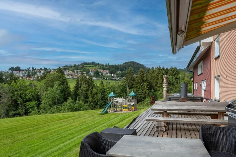 Sehr grosszügiges, renoviertes Appenzellerhaus mit absoluter Privatsphäre (2)