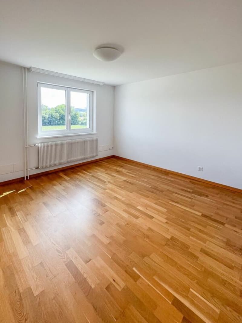 Helle Wohnung im Grünen mit grossem Balkon (12)