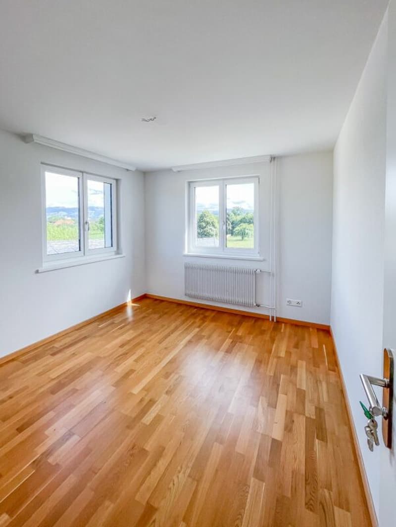 Helle Wohnung im Grünen mit grossem Balkon (13)