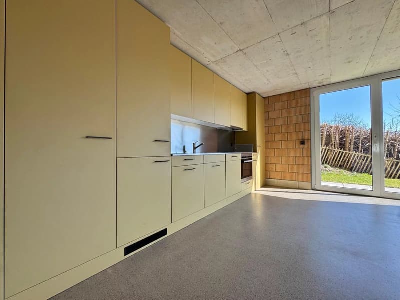 A LOUER ? Superbe appartement avec encadrement de 2.5 pièces de 63 m² ? lumineux, avec ascenseur et sans seuil (2)