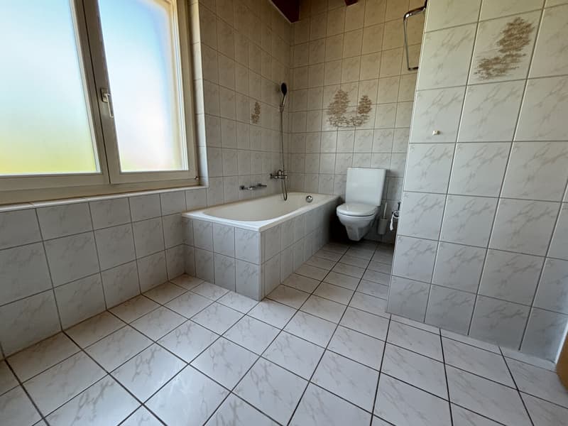 Hell 3-room duplex attic apartment with new kitchen and sauna for rent (9)