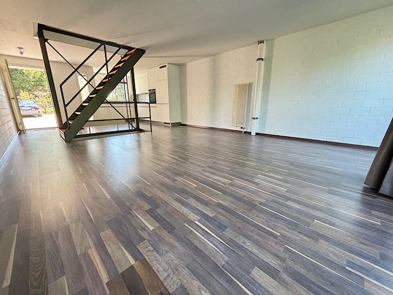 Modernes 5½-Zimmer Reihen-Einfamilienhaus mit Garten in Büren a. Aare zu vermieten (3)