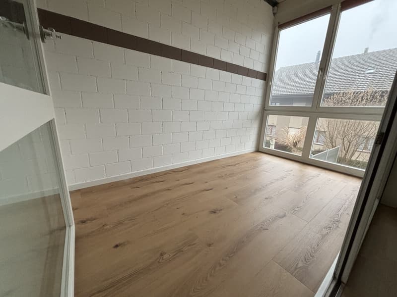 Modernes 5½-Zimmer Reihen-Einfamilienhaus mit Garten in Büren a. Aare zu vermieten (8)
