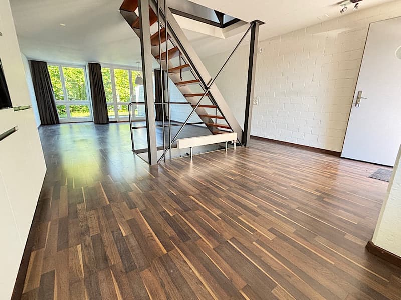 Modernes 5½-Zimmer Reihen-Einfamilienhaus mit Garten in Büren a. Aare zu vermieten (2)