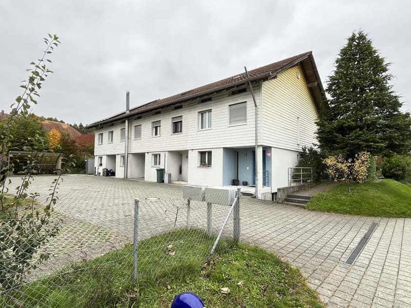 Modernes 5½-Zimmer Reihen-Einfamilienhaus mit Garten in Büren a. Aare zu vermieten (21)