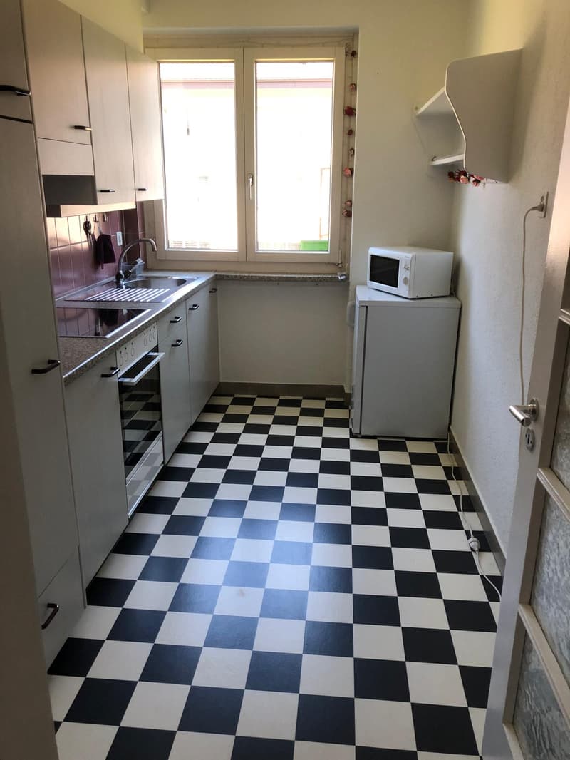 Attraktive 3-Zimmerwohnung mit Balkon in Bern zu vermieten (2)
