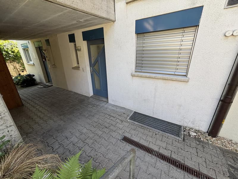 Modernes, frisch renoviertes 4½-Zimmer-Reihenfamilienhaus mit Garten in Pieterlen zu vermieten (28)