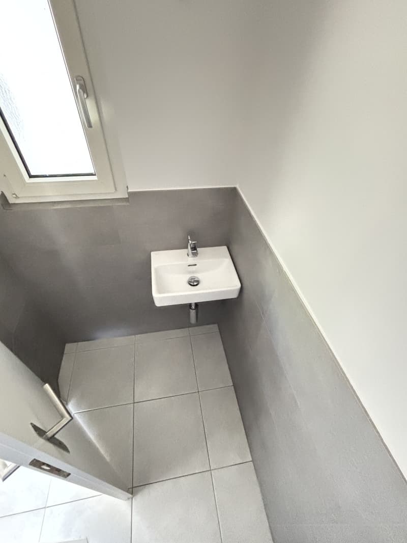 Modernes, frisch renoviertes 4½-Zimmer-Reihenfamilienhaus mit Garten in Pieterlen zu vermieten (3)