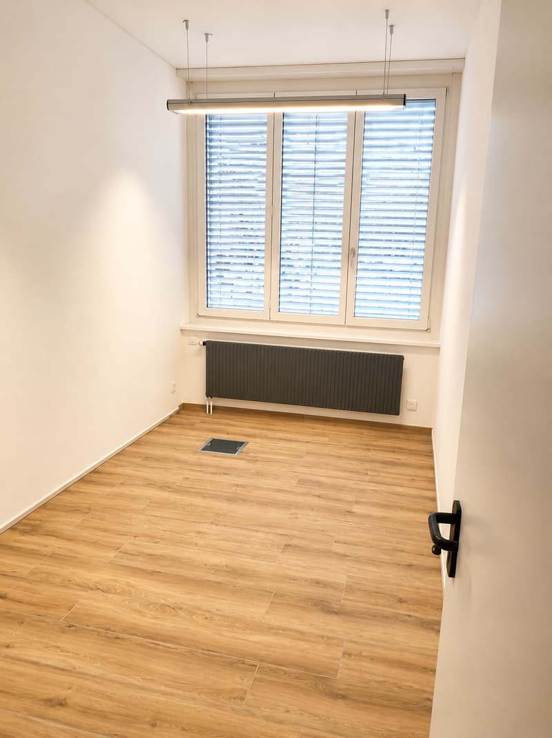Renditestarkes Praxiszentrum an guter Lage (14)