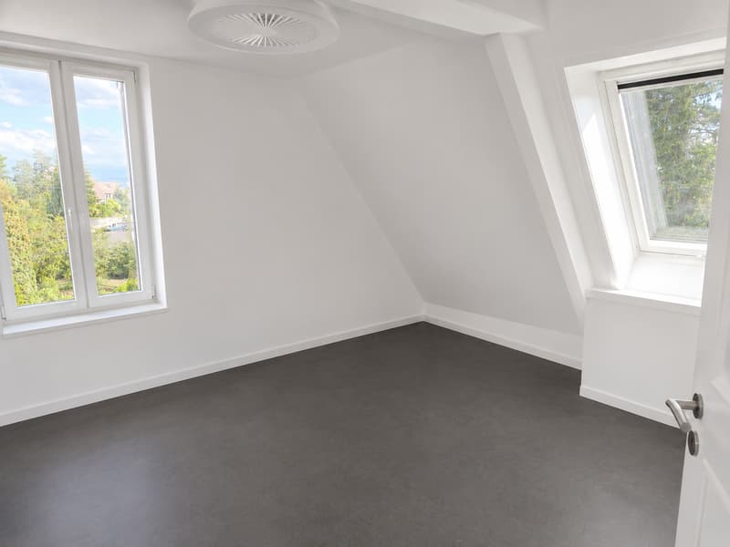 Grosszügige 5-Zimmer-Maisonettewohnung mit Garten und traumhafter Seesicht (19)