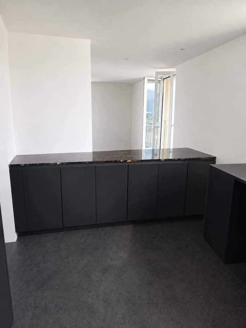 Grosszügige 5-Zimmer-Maisonettewohnung mit Garten und traumhafter Seesicht (3)