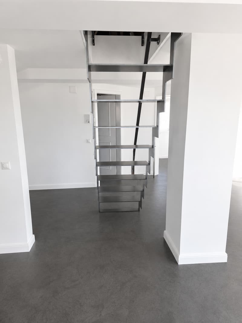 Grosszügige 5-Zimmer-Maisonettewohnung mit Garten und traumhafter Seesicht (18)