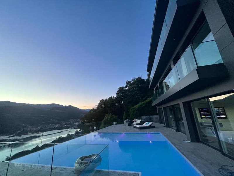 HIGH STANDING  Villa (con 2 app.) Infinity Pool e splendida Vista Lago (13)